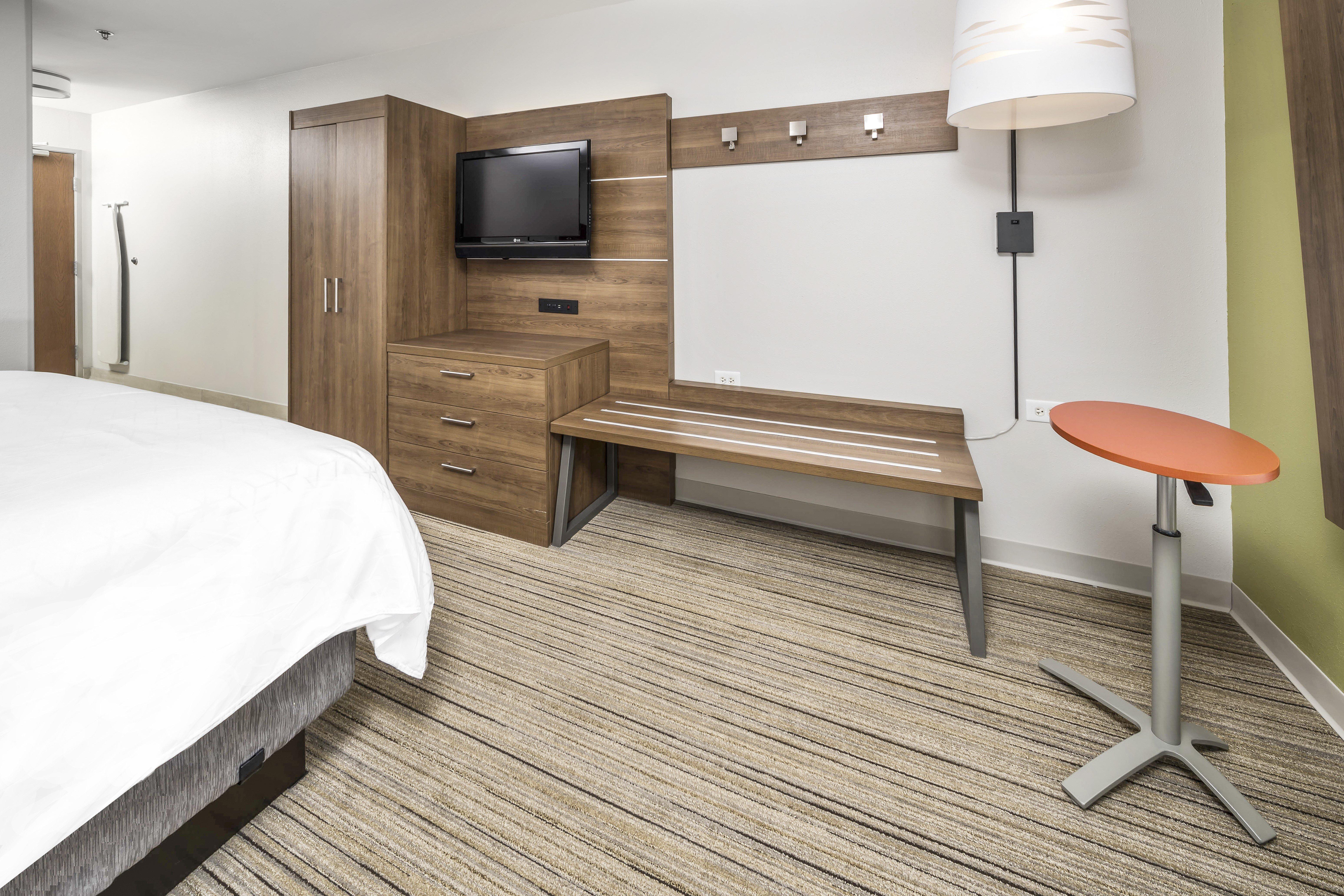 Holiday Inn Express Chicago Northwest-Vernon Hills By Ihg Exterior foto
