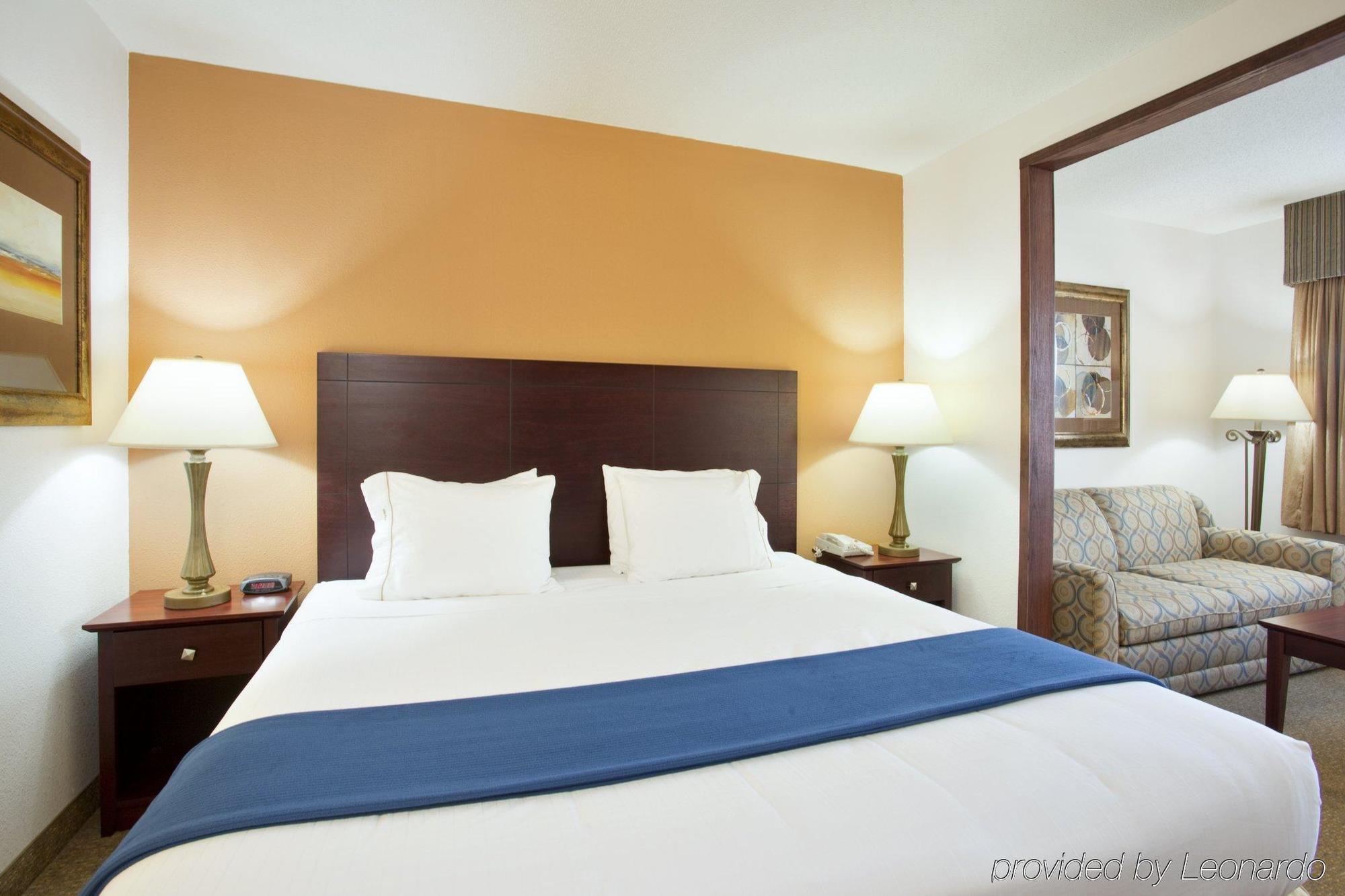 Holiday Inn Express Chicago Northwest-Vernon Hills By Ihg Quarto foto